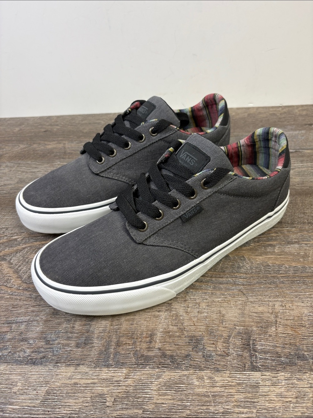 Vans Atwood Canvas Sneakers Gray Plaid Lined Men’s 9 Women’s 10.5